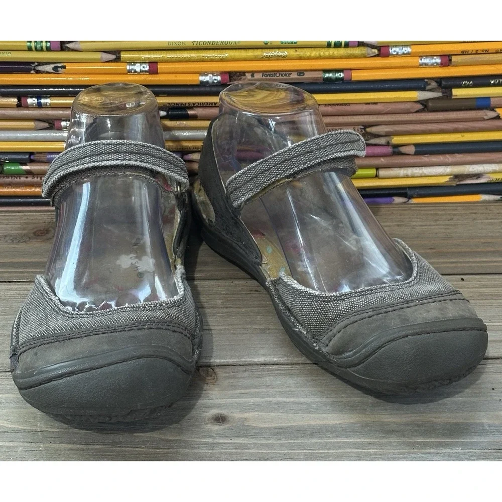 Keen Mary Jane Comfort Shoes Brown Women’s Size 7.5 / 38